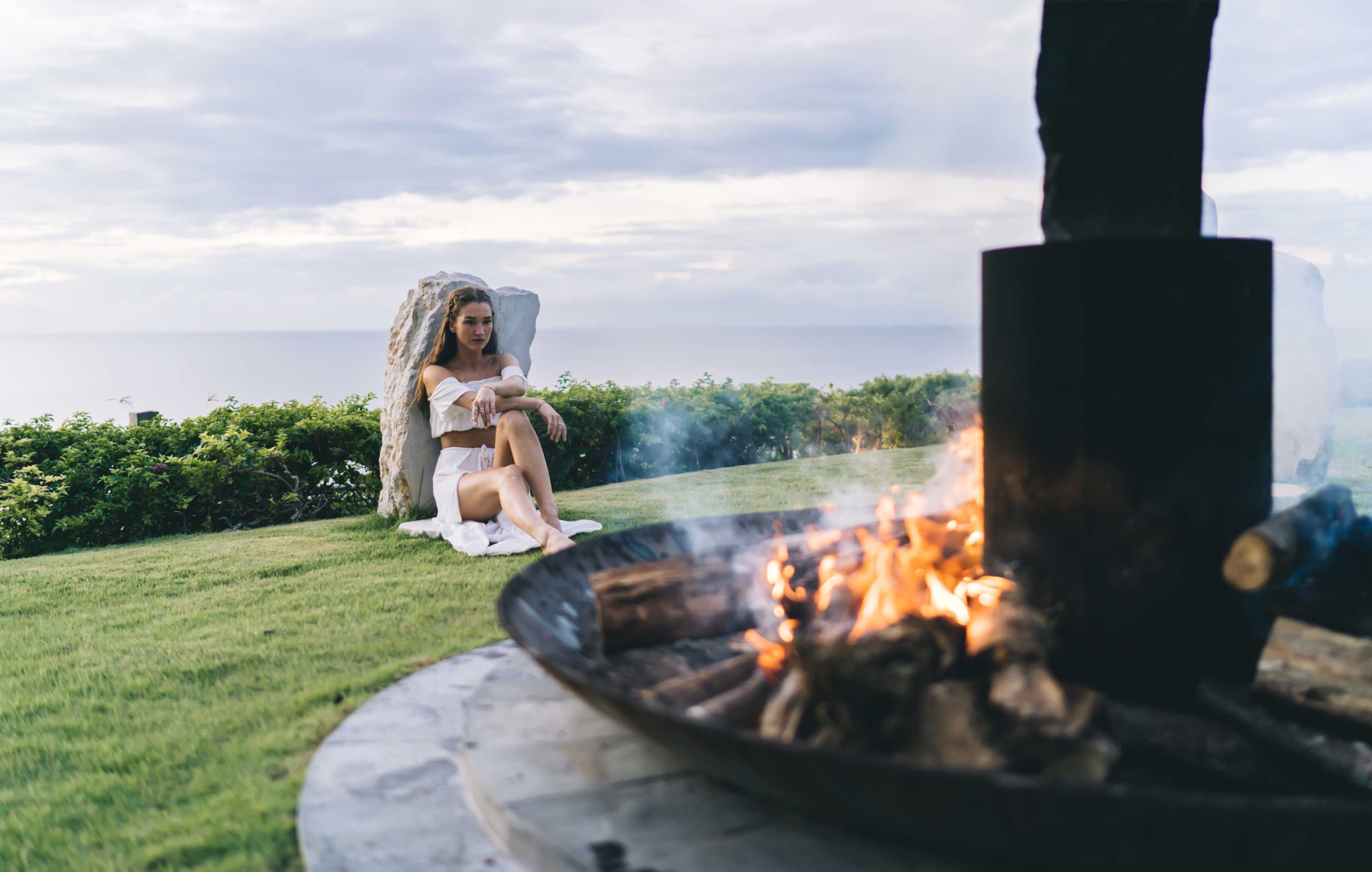 Büyük Bahçeler İçin Uygun Şömine Modelleri