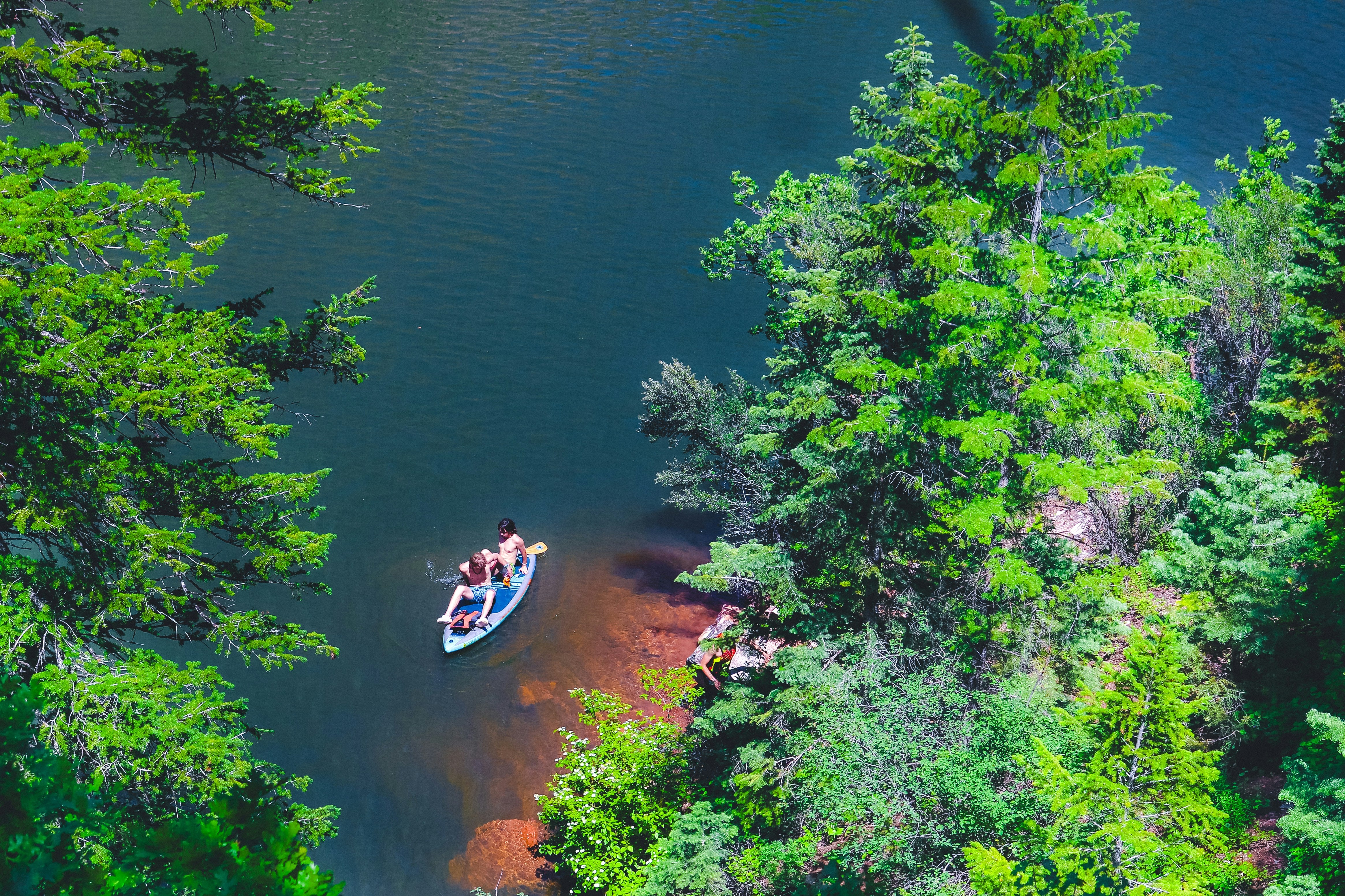 Paddle Board Sporunun Faydaları: Fiziksel ve Zihinsel Sağlığa Etkileri
