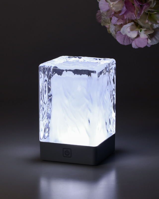 Crystalis Şarjlı Masa Lambası