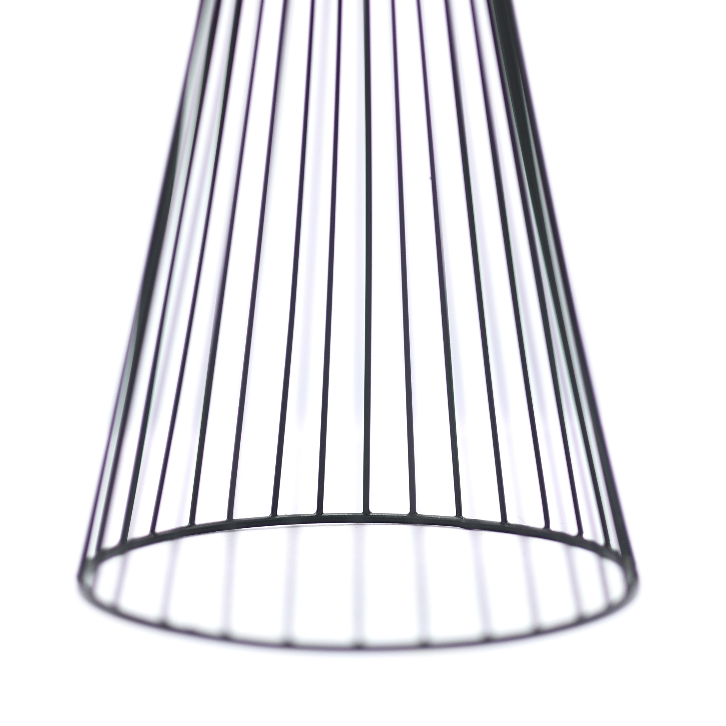 Gloria Siyah Metal Ayaklı Saksı Siyah