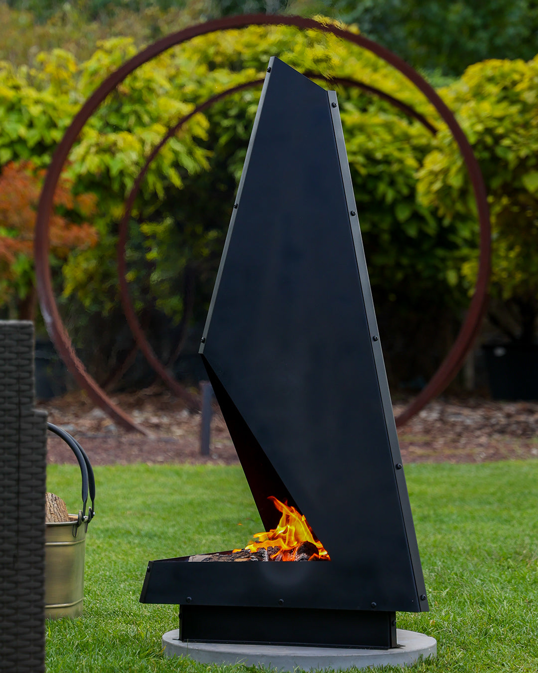 Helsinki Bahçe Şöminesi