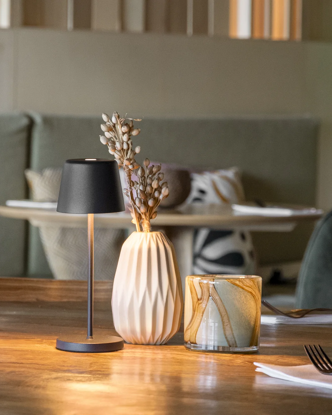 Monte-Carlo Mini Kablosuz Şarjlı Masa Lambası – Beyaz