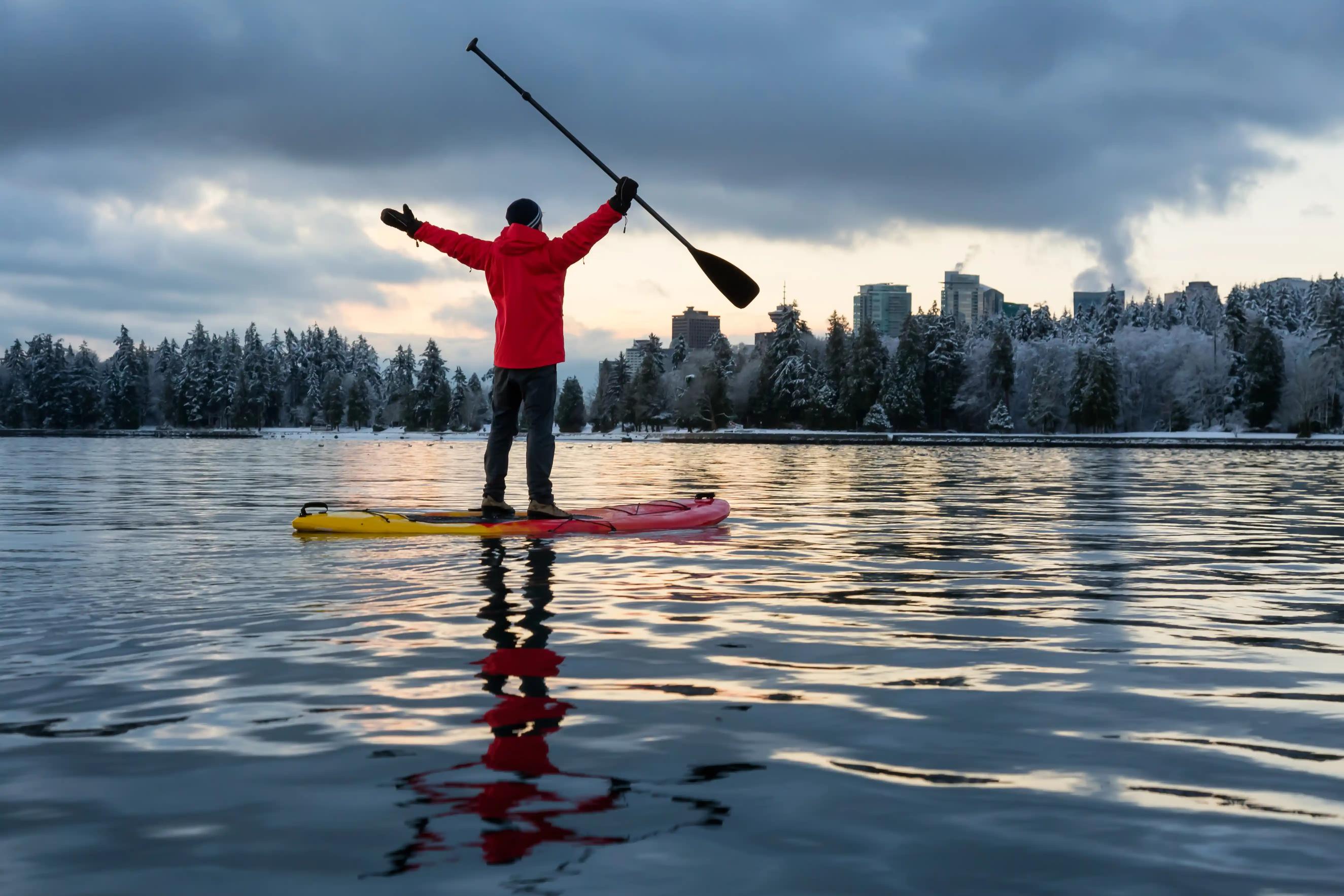 SUP ile Kış Aylarında Su Sporları Deneyimi