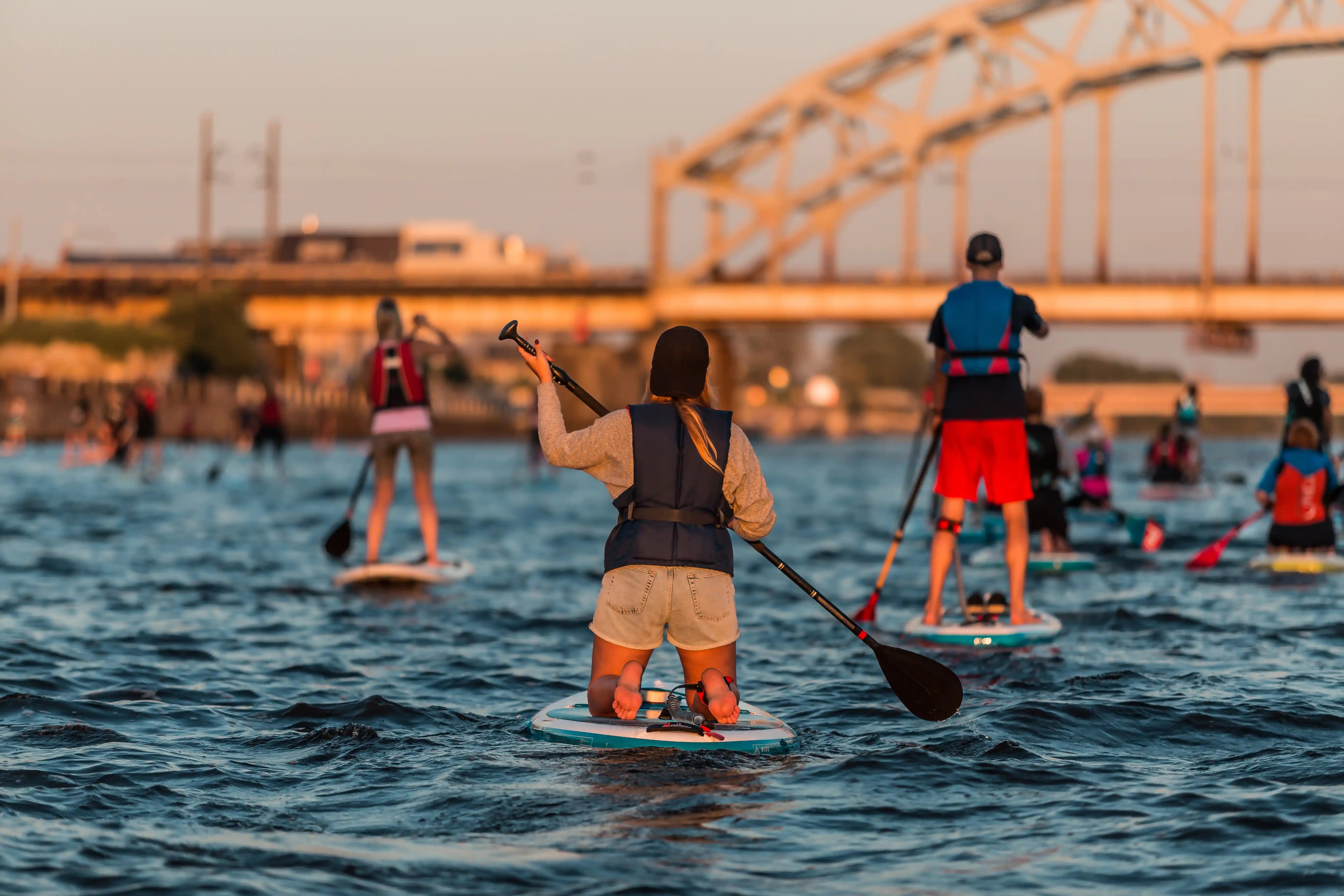 Paddle Board ile Grup Aktiviteleri