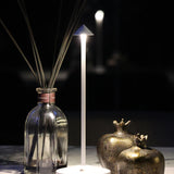 Angelina Kablosuz Masa Lambası Beyaz