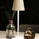 Aura Kablosuz Masa Lambası Beyaz