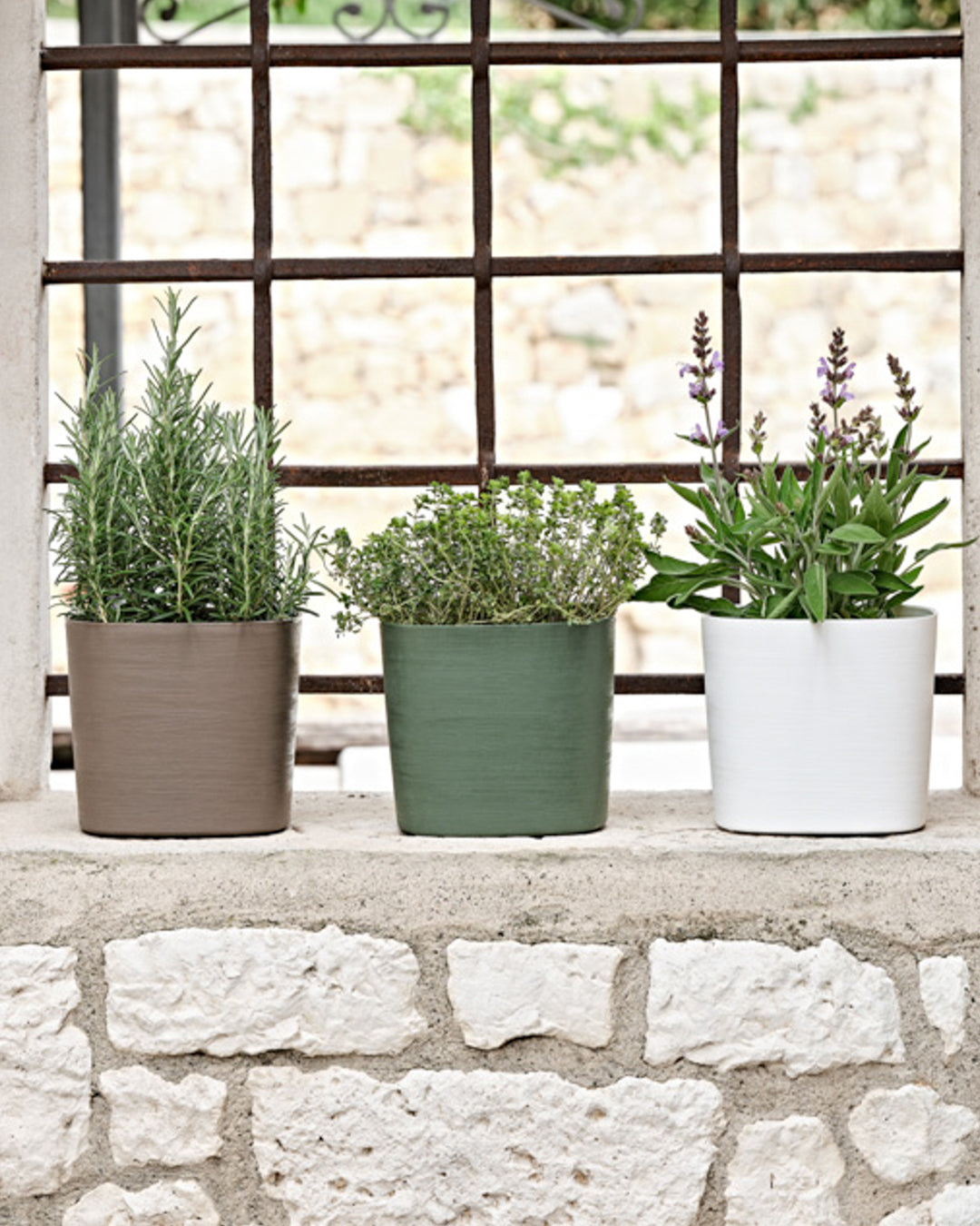 Capri 38 Beyaz Plastik Akıllı Saksı