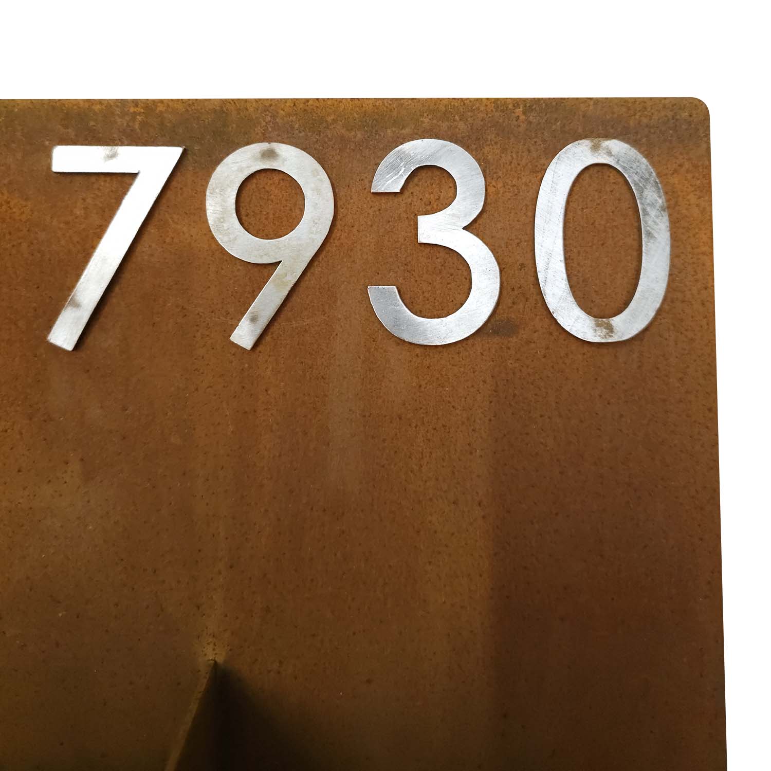 Corten Numaralı Modern Saksı