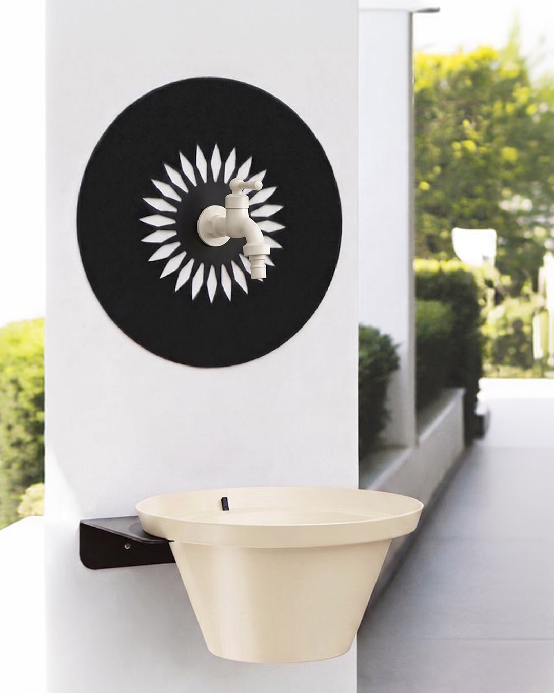 Daisy duvar tipi bahçe çeşmesi açık gri 32 cm - lazer kesim panel alüminyum kase krom musluk