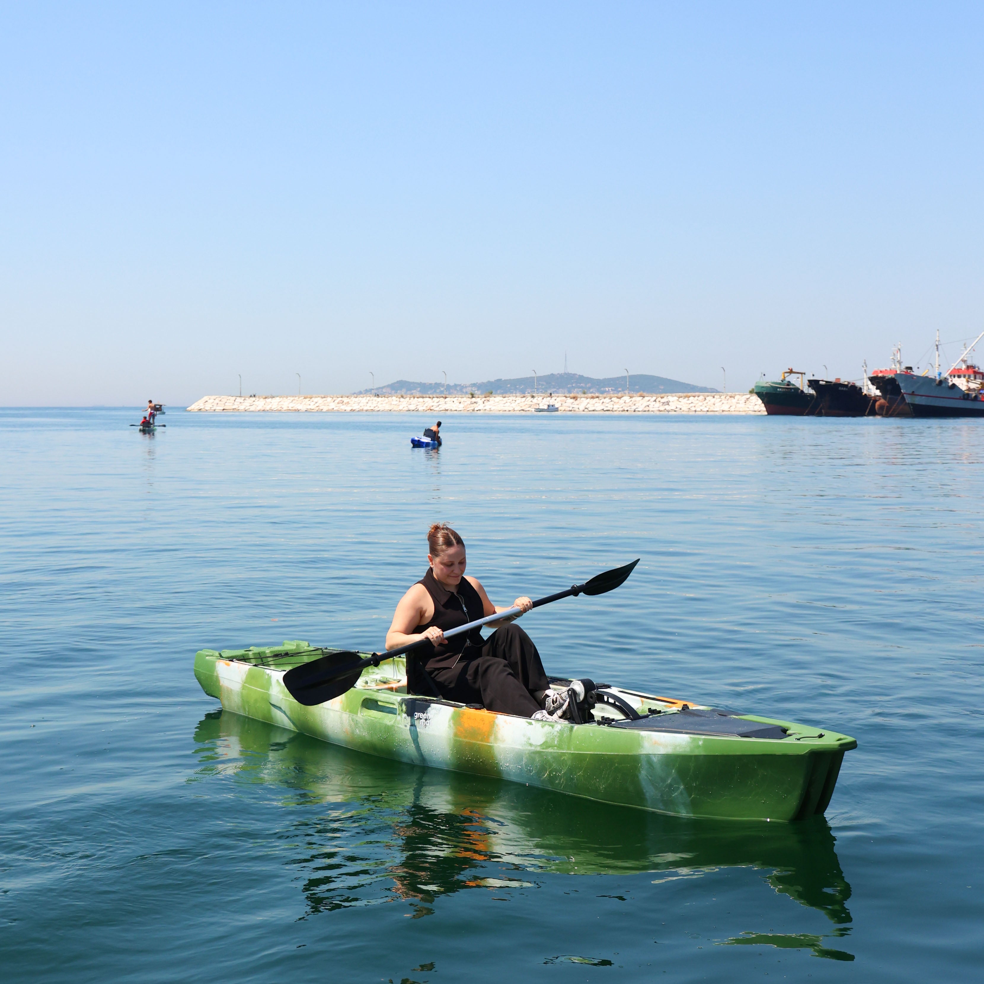 Harman Balıkçı Kanosu Beyaz Gri Siyah