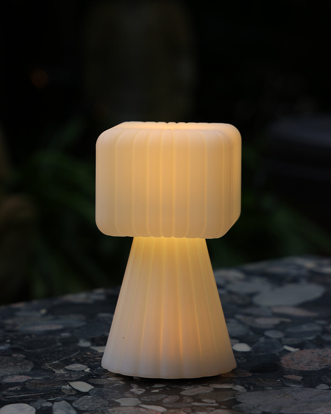 Magna Kablosuz Masa Lambası