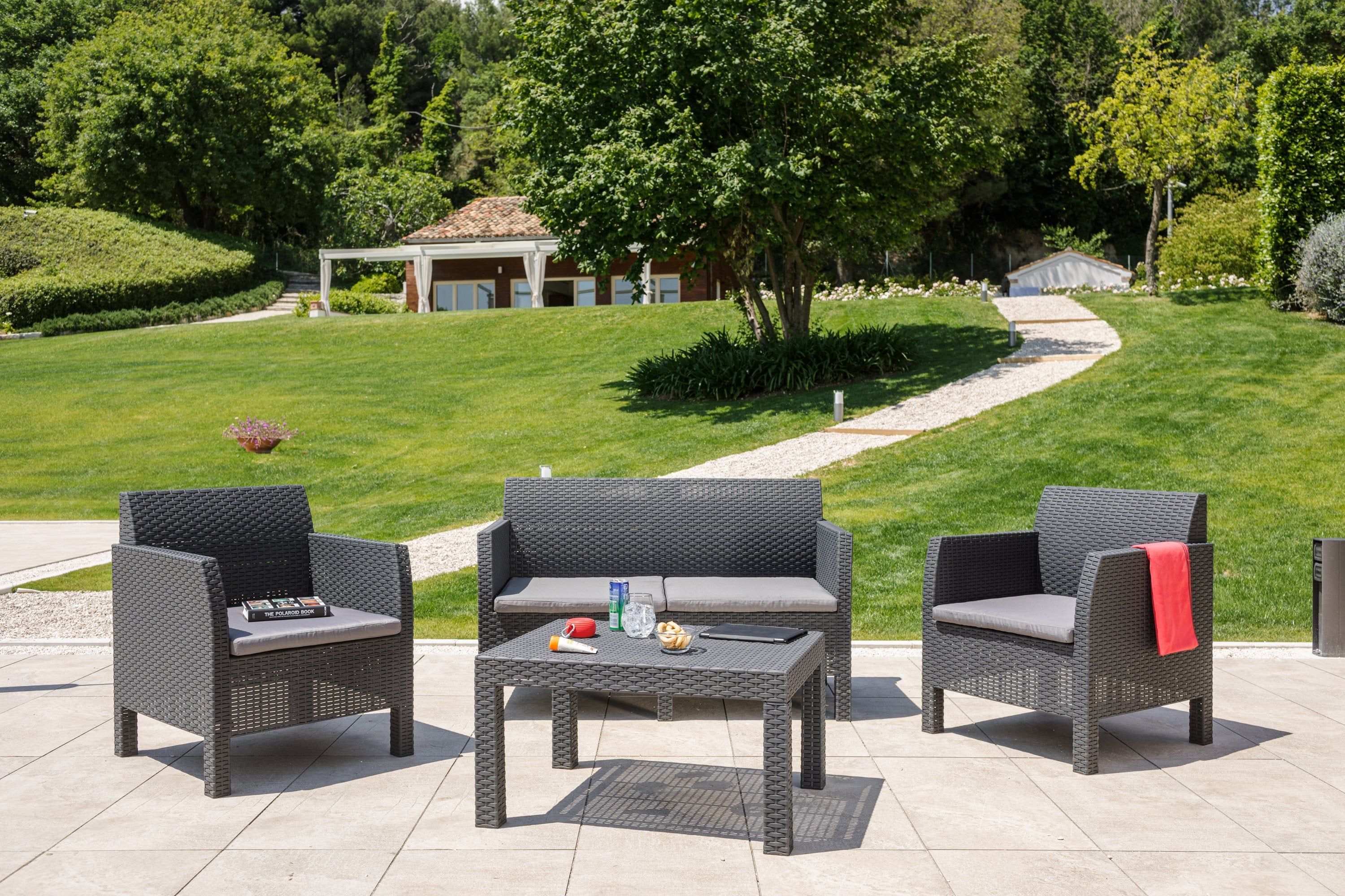 Matilde 4 Kişilik Plastik Oturma Grubu Antrasit