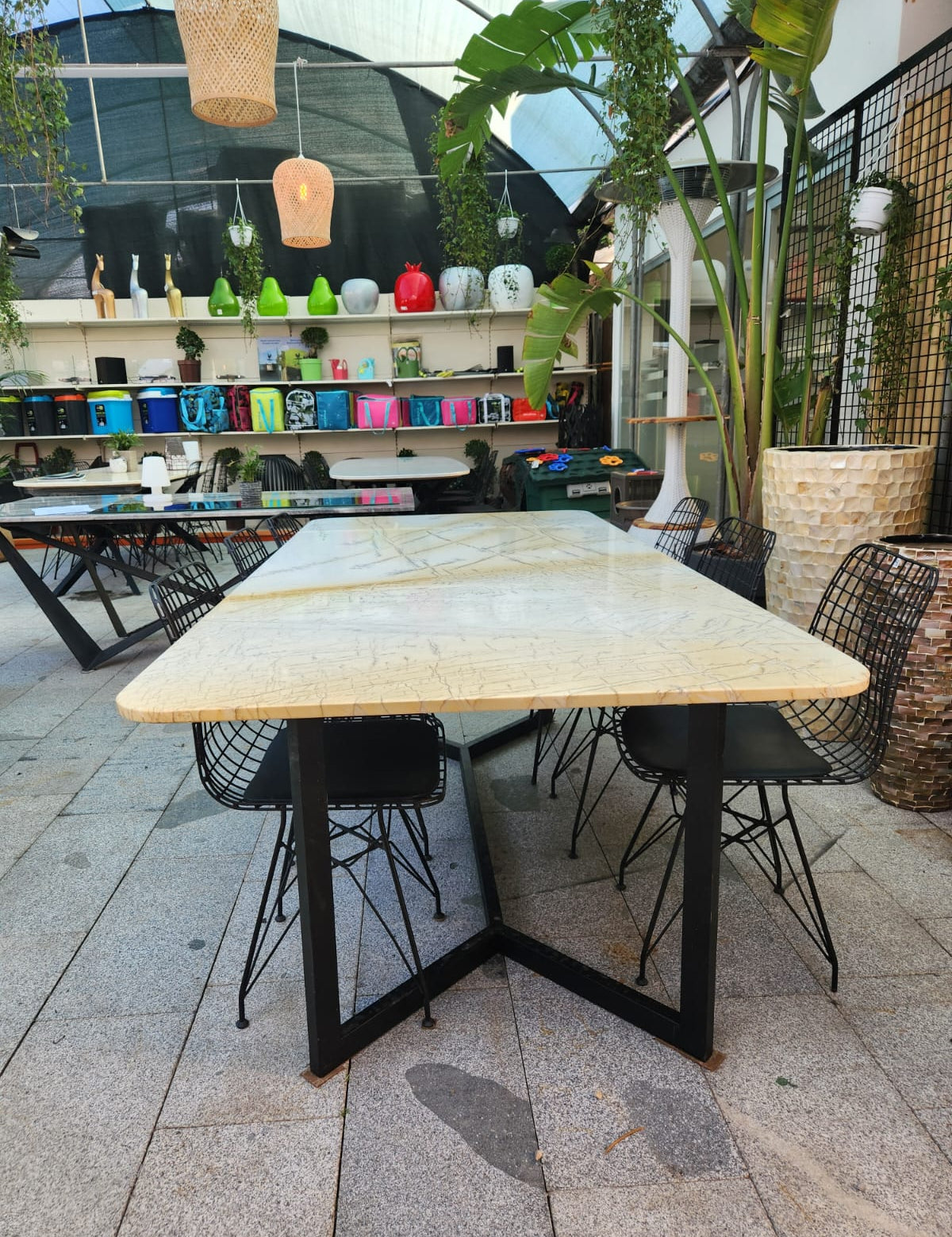 Moroccan White Mermer Masa