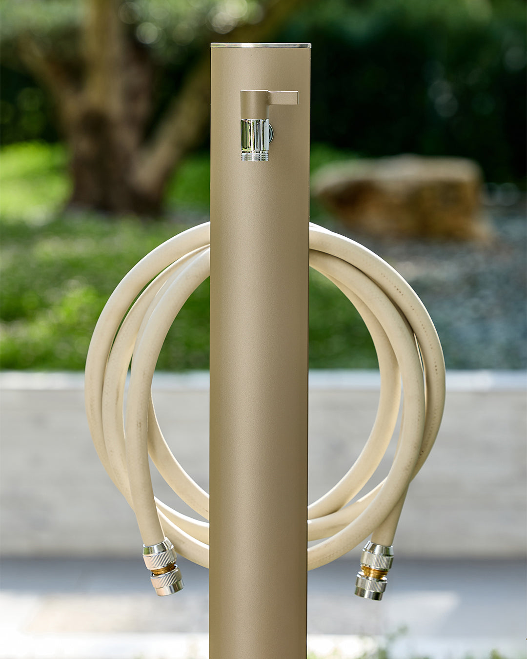 Totem oval bahçe çeşmesi açık gri 100 cm - metal gövde musluk hortum askısı dahil